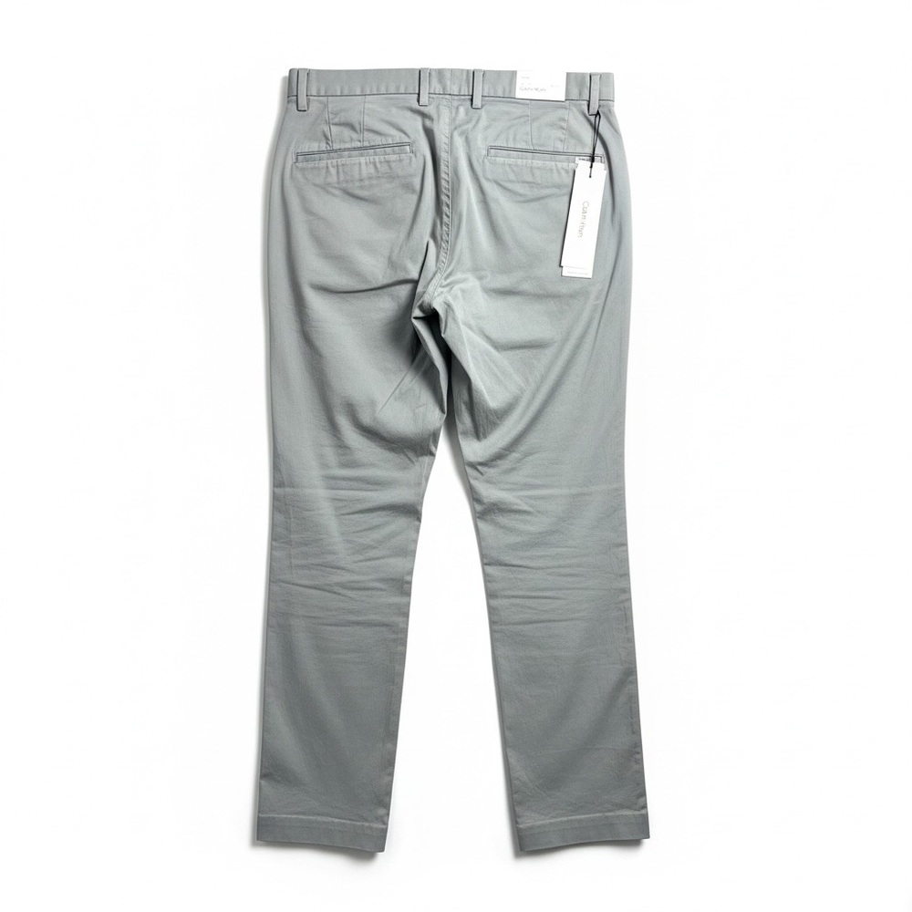 Calvin Klein Men's Gray Classic Fit Chino Pants W31 L32 NWT Business Casual - Picture 2 of 4
